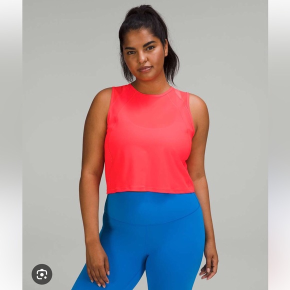Lululemon “Sculpt” Cropped Tank - Picture 4 of 10